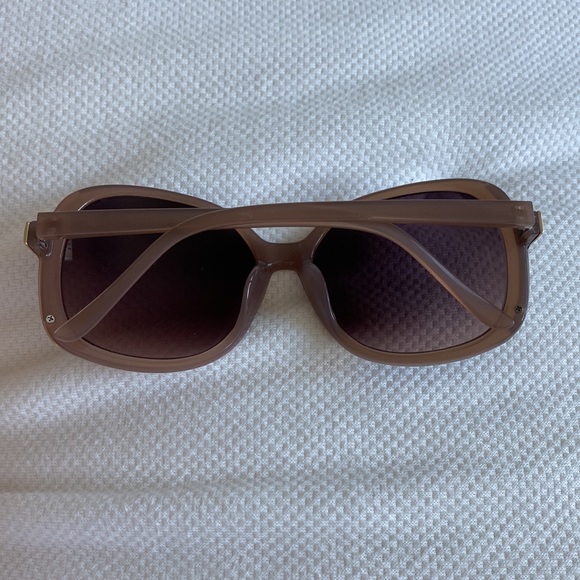 Sunglasses - Picture 2 of 3